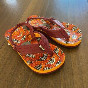 NWT Reef Little Ahi Sandals with Dinosaurs - size 7/8